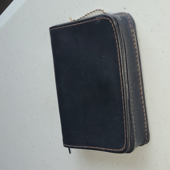 ID Wallet - Picture 2 of 5